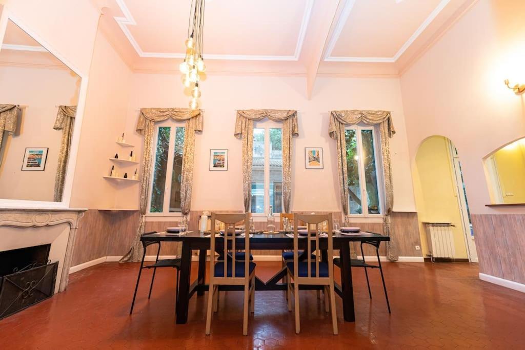 Anna-Maria : Grand Appartement 10 Personnes+Parking Prive -Actif+ Location- Marseille Exteriér fotografie